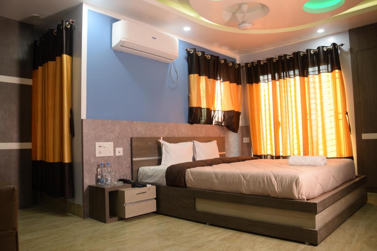 Hotel Nandini Baharampur Zewnętrze zdjęcie