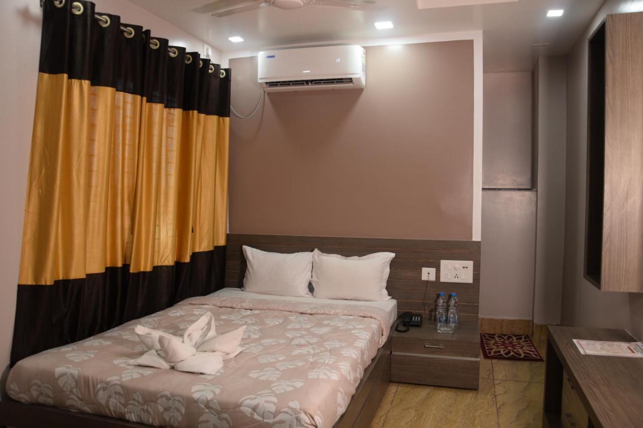 Hotel Nandini Baharampur Zewnętrze zdjęcie