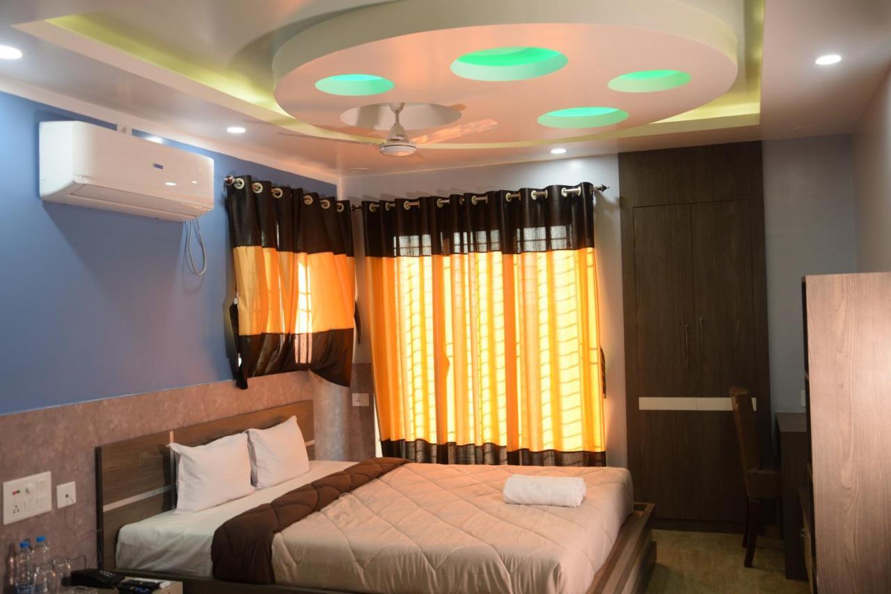 Hotel Nandini Baharampur Zewnętrze zdjęcie